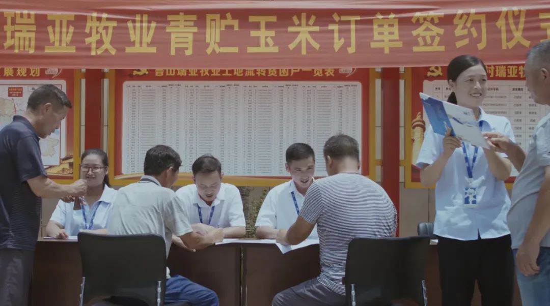 喜報 | 花花牛乳業集團榮獲“2022年度河南省食品行業履行社會責任優秀企業”榮譽稱號 喜報 | 花花牛乳業集團榮獲“2022年度河南省食品行業履行社會責任優秀企業”榮譽稱號