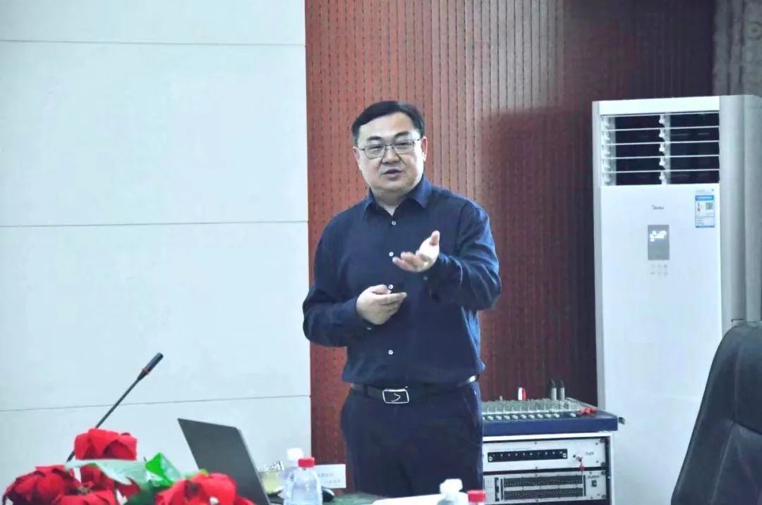 花花牛丨國家奶牛產業技術體系首席科學家、中國農業大學教授李勝利一行蒞臨花花牛魯山瑞亞參觀調研 花花牛丨國家奶牛產業技術體系首席科學家、中國農業大學教授李勝利一行蒞臨花花牛魯山瑞亞參觀調研