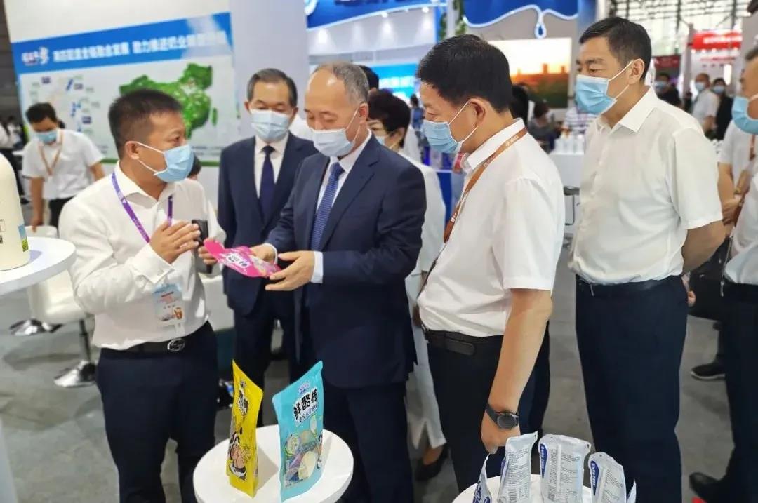 第十二屆中國奶業(yè)大會、中國奶業(yè)展覽會暨2021中國奶業(yè)20強(D20)峰會在合肥盛大召開 第十二屆中國奶業(yè)大會、中國奶業(yè)展覽會暨2021中國奶業(yè)20強(D20)峰會在合肥盛大召開