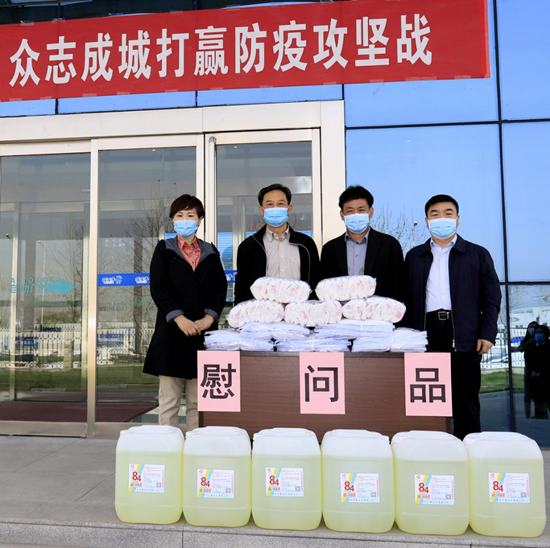 鄭州市人大副主任孫黎、市政府副市長李喜安一行 蒞臨花花牛開展“三送一強”活動 鄭州市人大副主任孫黎、市政府副市長李喜安一行 蒞臨花花牛開展“三送一強”活動