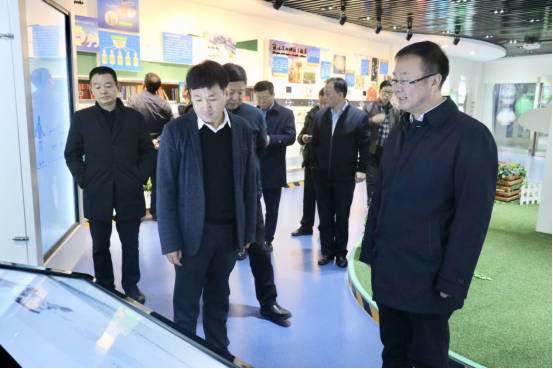 寧夏回族自治區農業農村廳黨組書記、廳長王剛一行蒞臨花花牛乳業集團調研