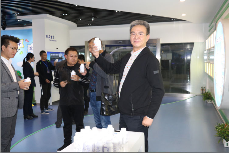 商界領(lǐng)袖俱樂部精英參訪花花牛！