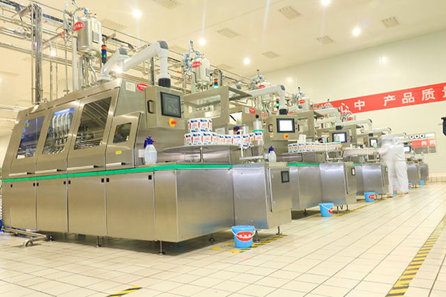 花花牛:務(wù)實、創(chuàng)新領(lǐng)潮市場 大企業(yè)體現(xiàn)大擔當 花花牛:務(wù)實、創(chuàng)新領(lǐng)潮市場 大企業(yè)體現(xiàn)大擔當