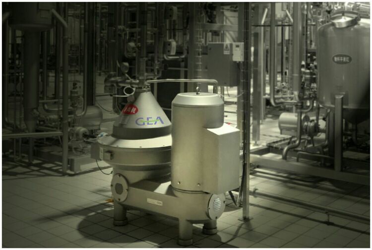 走進(jìn)工廠 走進(jìn)工廠