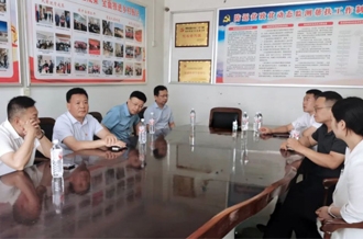 河南花花牛乳業集團赴定點幫扶村開展慰問活動